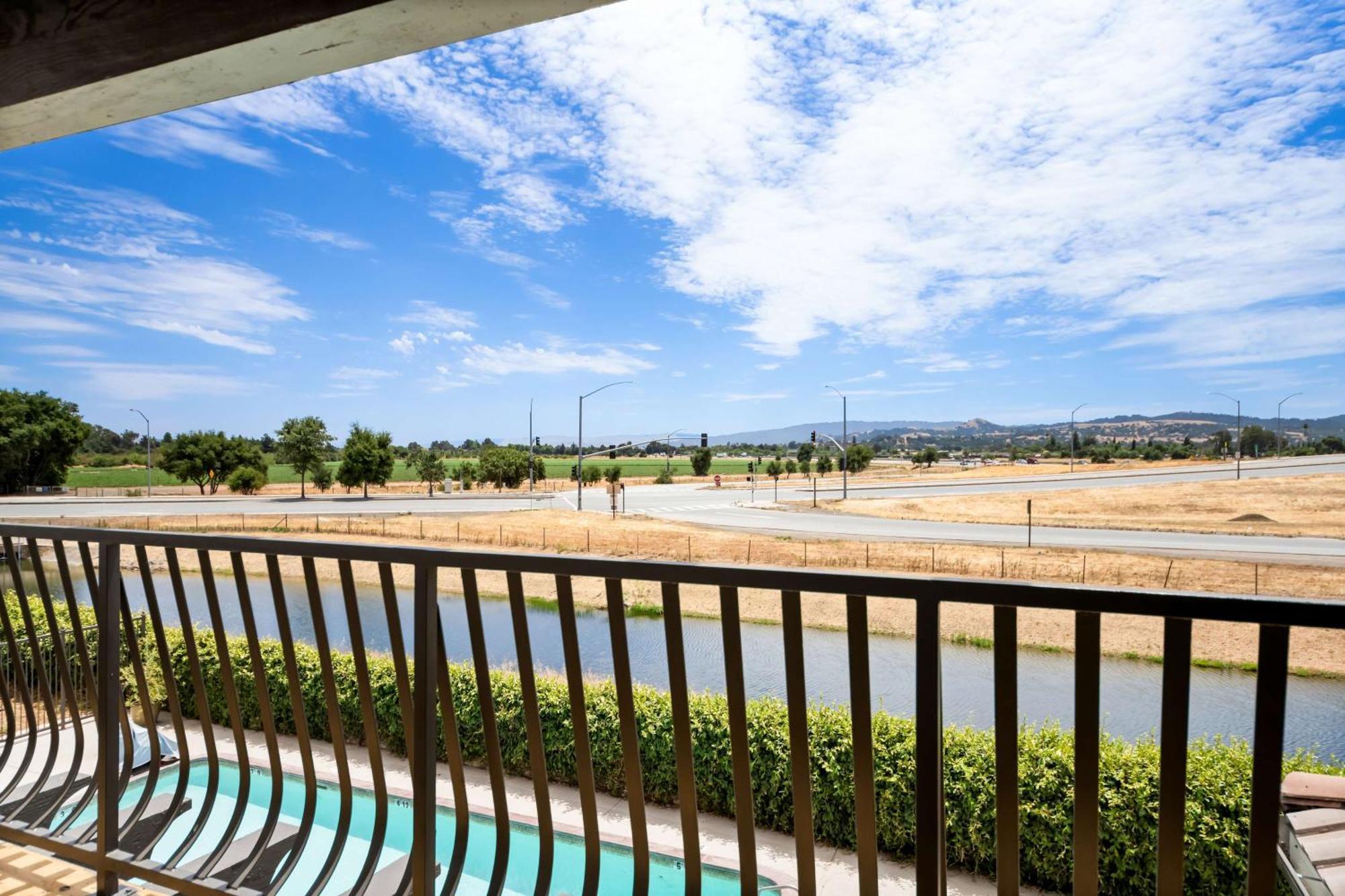 Hampton Inn Morgan Hill Eksteriør bilde